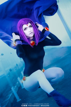 cosplayfanatics:  Raven - Rachel Roth by