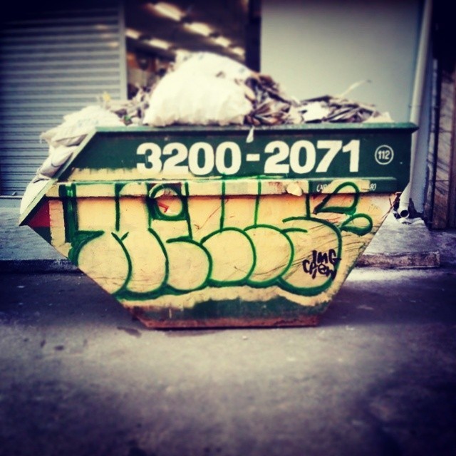 Opa, ta passeando. Registro da @naiara47 em #itaciba  #graff #vandalart #tagsandthrows