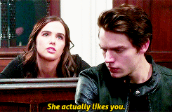 DAILY VAMPIRE ACADEMY