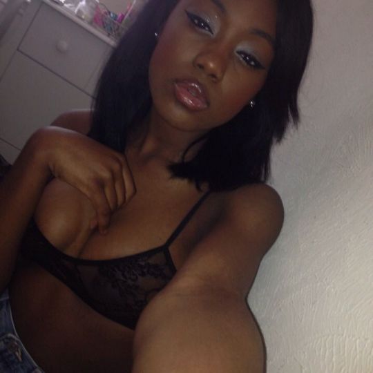 dark skin black women appreciation post. behold mothafuckas!