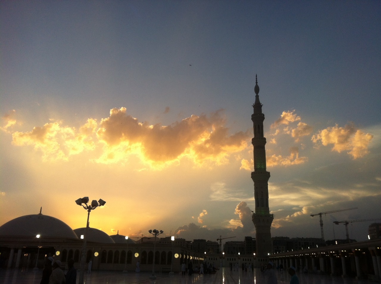  Al-Masjid an-Nabawi, Medina, Saudi Arabia 