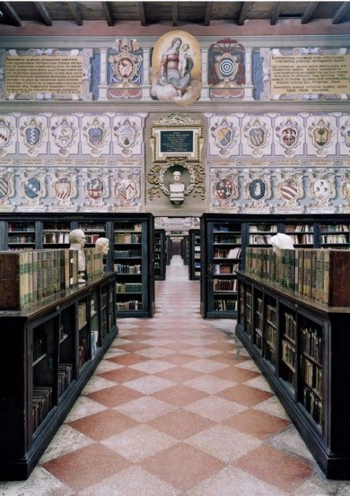 coisasdetere:Biblioteca dell'Archiginnasio, Bologna.