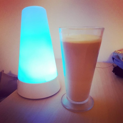 Lemon + Lavender in the diffuser and a latte also Adam is washing Josh so I have total peace
