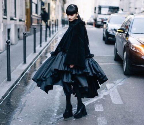 lightresist:Kozue Akimoto | COMME des GARÇONS