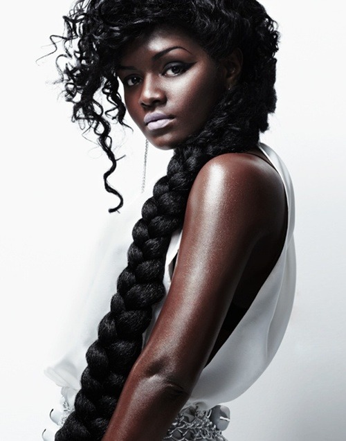 urbanchicks:  Follow for the dopest urban chicks! 