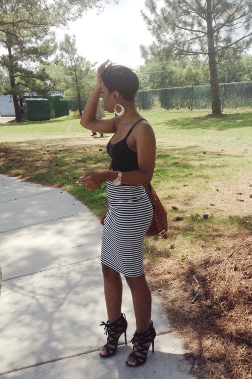 mindoftheunkind:  I don’t like when others take pics for me. They don’t know my angles 😂
