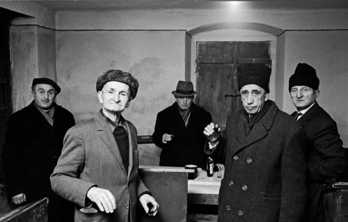 ofskfe: The Last Jews of Radauti, Romania, 1974-76. Photographs by Laurence Salzmann. In the late 19