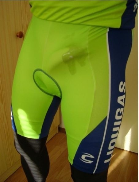 Love Cyclists and Lycra. Love Bikers and leather.