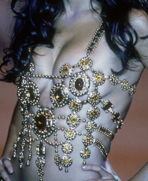 supermodelgif:Gianni Versace Spring/Summer 1992