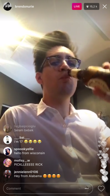 Brendon Urie Live on Instagram [12. October 2017] Talking about Halloween, Costumes and Parties. (Al