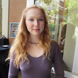 hot-celeb-posts:Molly Quinn