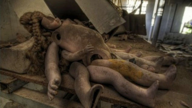 sixpenceee:  One of Spain’s Abandoned Doll Factories (Source) (Masterpost of World’s