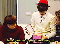 kaitaestrophe:when Kyungsoo & Suho coincidentally pick each other’s name for exchange gifts