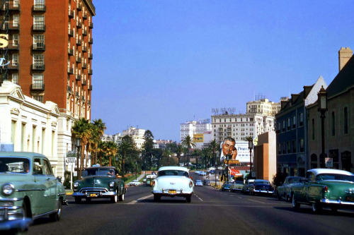 20th-century-man:  Los Angeles, 1954. 