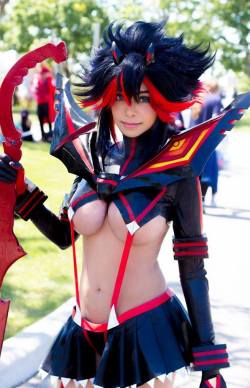 kawaii-yummycums:  kamikame-cosplay:  Ryuko Matoi from Kill la Kill by Quantum Destiny’s Art &amp; CostumingPhoto by @Sean’s Photography  Yaasssss