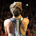 dating-niall:  only girls with boyfriends shave their legs in the winter 