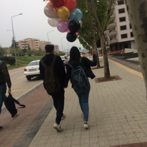 Doğmadan önce senaryoyu bi okusaydık iyiydi.