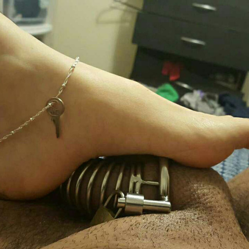 eternallyedged:  fitbicouple:  http://www.fitbicouple.tumblr.com   3 ruined orgasms in a row. Hubby fucked me to my 15th orgasm in 3 days so I let him out for some edging part 2. Hubby couldn’t last and cam even though I told him not to. So I decided