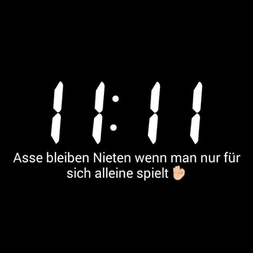 ,,So ist das Leben'' sagte der Clown ,wischte die Tränen weg und malte ein lächeln ins Gesicht .