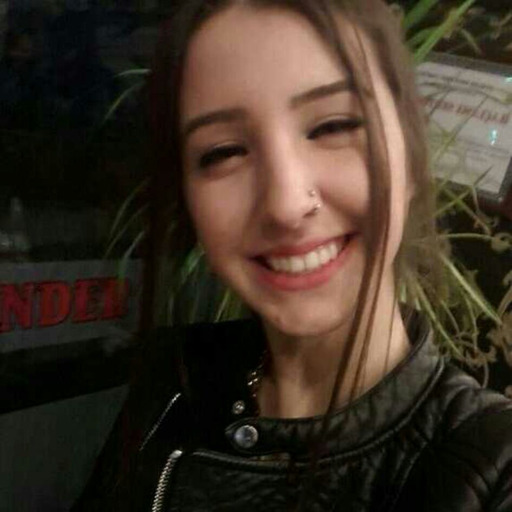 “kalbinizi güzelliklere kapatmışsınız bayım,dokunmadan sevmek nedir bilmiyorsunuz”