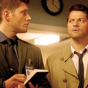 Whelvenwings:    College Au, In Which Dean Wins Cas’ Heart With Cute Notes And