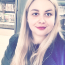 Ich bin eine Scheiß Tochter, eine Scheiß Schulkameradin, eine Scheiß Freundin. Ich bin einfach ein Scheiß Mensch. Sorry.