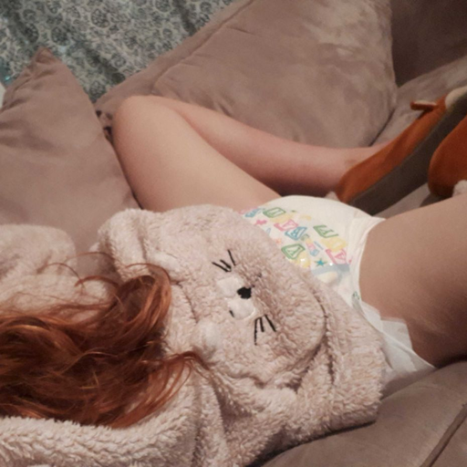 missbennieandthejets:  Daddy knows how to make me feel like a shy little baby 