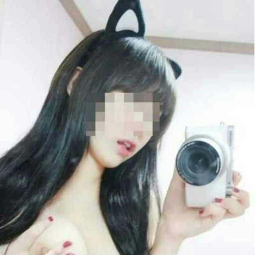 cwh7740:  방송하다 동생들어온거 porn pictures