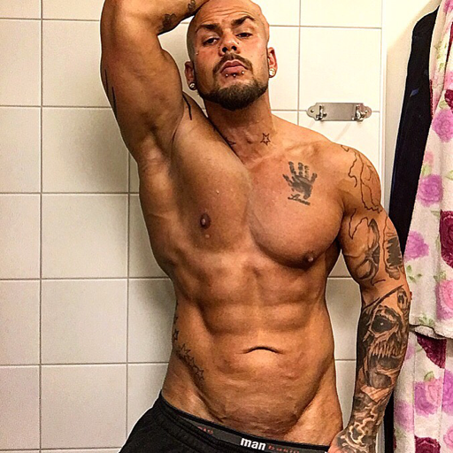 go-juicystuff-me:  robinandre:  Just Love it  Amateur Videos