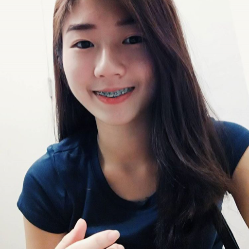 lyrlon:  Same girl from ite ce 