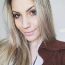 Esperta é minha mãe, que coloca a roupa na maquina e fala que é ela quem lava.