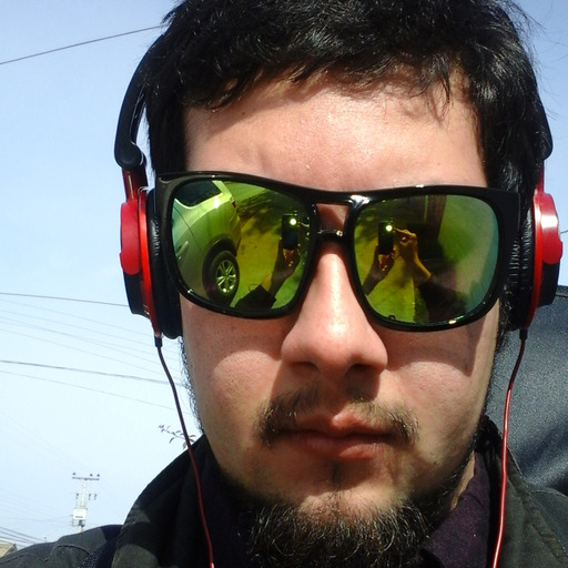 fuckyeahholasoydarks:  dialectiquecrimson:  Hola, soy darks.   