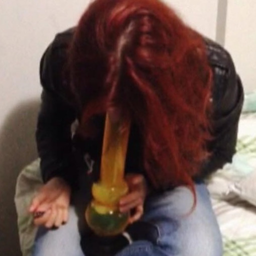 Nem sempre quem não te procura não sente a sua falta. Ás vezes a pessoa só quer saber se você sente a falta dela também.