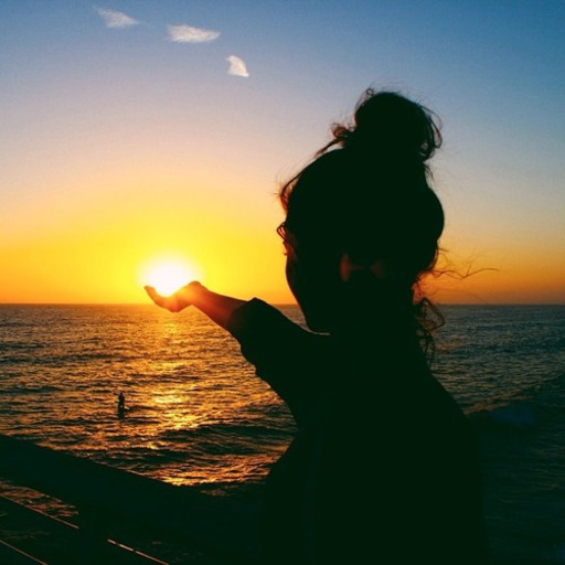 ✌ E que a felicidade me abrace e n me solte mais. ✌