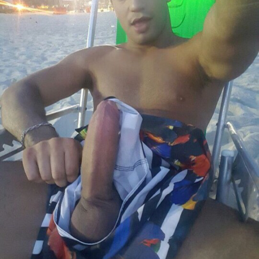 whitefaggotblackdick:  God damn I wanna be that lucky faggot 