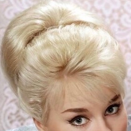 blondebouffant:    Elke Sommer