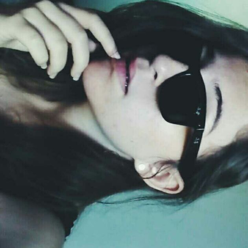 A gordinha? Ficou magra. A feiosa? Ficou bonita. Minha askbox? Continua vazia. 