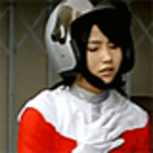 suspiciouswarriorhonmayan:  punch me yui  From the Majisuka Musical Making Of video  