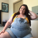 lucyyluxe:  I love my big fat ass 🤗✨