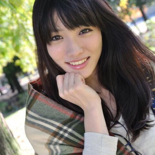 ivseek:  吉木りさ　お風呂でいやらしくおっぱいやお尻を洗う  吉木りさちゃんのお風呂での洗体シーンです。 小さめビキニで、おっぱいやお尻をいやらいしい感じで自分でこすったり揉んだり。