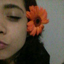 Você cria sua filha com todo amor e carinho pra quando ela crescer cantar: