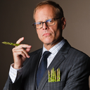 altongoldenbrownanddelicious:  Alton Brown: