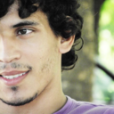 Então você deita e liga o som bem alto, na esperança de esquecer de tudo de ruim