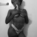 fortheloveoftheyoni:  🍑🍑