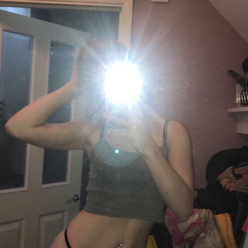 jess-b00:  I’m gonna go get my nipples pierced today!! X