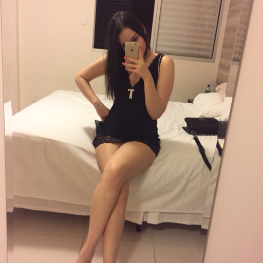 Eu preciso tirar fotos novas.