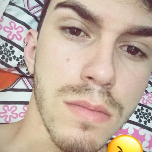 Esquece o filhinho de papai e vem com seu vagabundo ✌