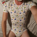 diaperboyares:  My first wetting video :)