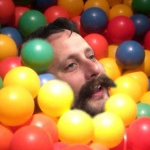 savage-animal-idiots: “That was HORRIFYING!” featuring the tamest jumpscare of all time