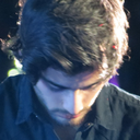 *HARRY STYLES, DA ONE DIRECTION FOI SEQUESTRADO* "filha, você não ta triste?"